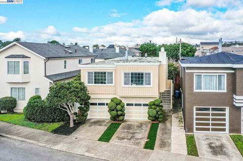 1530 Eucalyptus Dr, San Francisco, CA 94132 photo 1