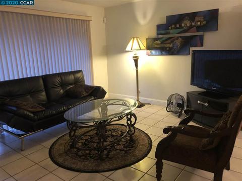 5472 Roundtree Pl #C, Concord, CA 94521 photo 1