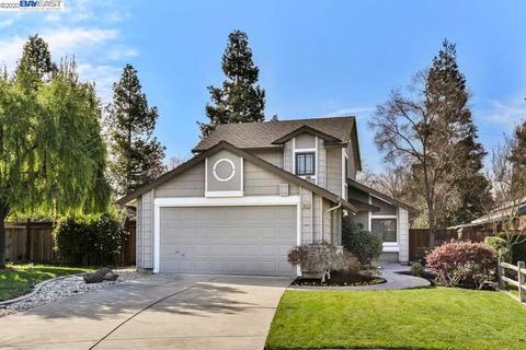 1822 Sinclair Dr, Pleasanton, CA 94588 photo 1