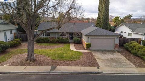 4644 Phyllis Ln, Concord, CA 94521 photo 1