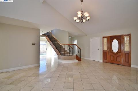 28695 Etta Ave, Hayward, CA 94544 photo 1