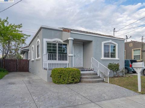 221 E 15th St, Pittsburg, CA 94565 photo 1