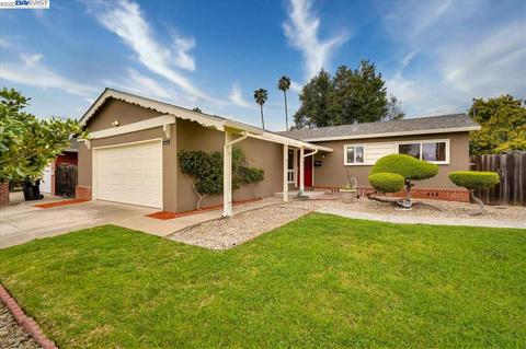 5251 Coco Palm Dr, Fremont, CA 94538 photo 1
