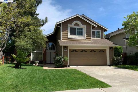 7621 Shady Creek Rd, Dublin, CA 94568 photo 1