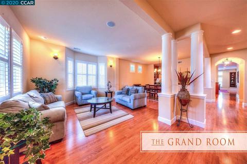 655 E J St, Benicia, CA 94510 photo 1