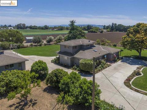 6930 Holsclaw Rd, Gilroy, CA 95020 photo 1