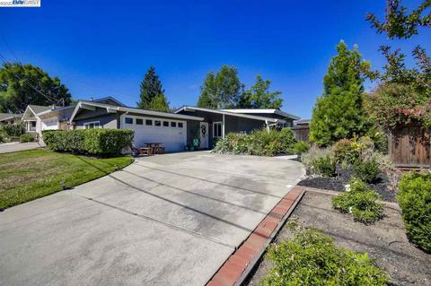 3187 Hillview Ct, Concord, CA 94519 photo 1