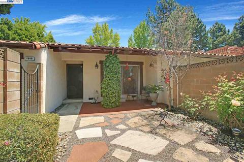 1900 Gomes Rd, Fremont, CA 94539 photo 1