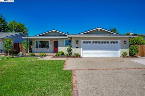 6121 Honeysuckle Dr, Newark, CA 94560 photo 1