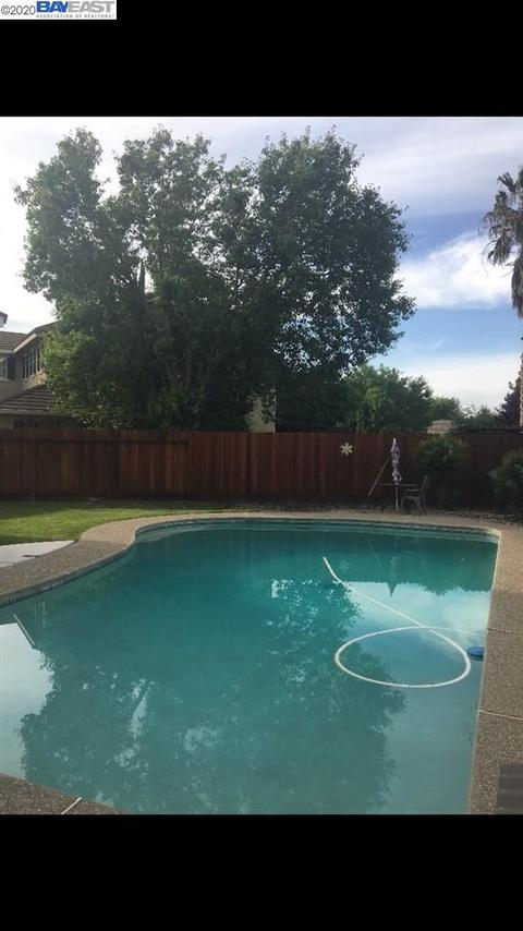 2533 Evelyn Ct, Tracy, CA 95377 photo 1
