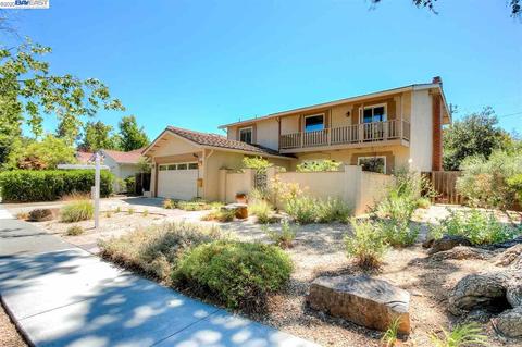 10160 Phar Lap Dr, Cupertino, CA 95014 photo 1