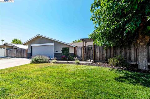 465 Cedar Dr, Livermore, CA 94551 photo 1