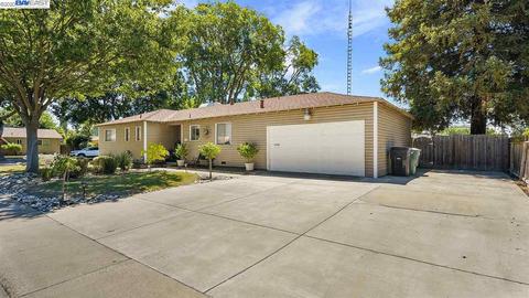 1640 Gulfstream Dr, Modesto, CA 95350 photo 1