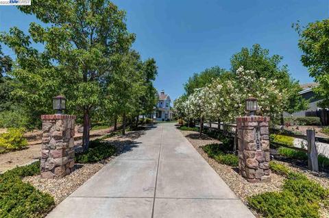 1108 Hansen Rd, Livermore, CA 94550 photo 1