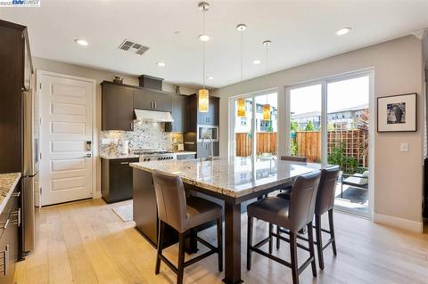 431 Mosley Ave, Alameda, CA 94501 photo 1