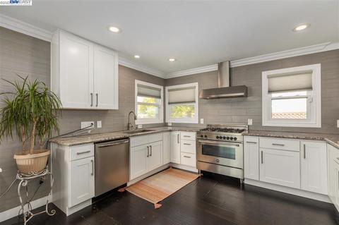 7946 Wells Ave, Newark, CA 94560 photo 1
