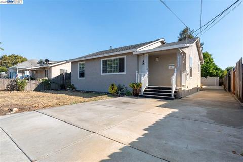 37037 Olive St, Newark, CA 94560 photo 1