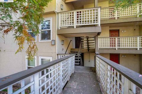 29599 Vanderbilt St #201, Hayward, CA 94544 photo 1