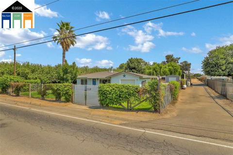 18366 Mckinley Ave, Manteca, CA 95337 photo 1