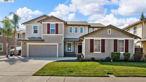 1374 Pyrenees St, Tracy, CA 95304 photo 1