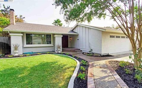 5636 Hansen Dr, Pleasanton, CA 94566 photo 1