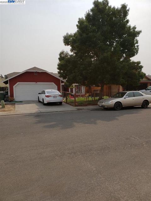 1300 Rolls Royce Ln, Modesto, CA 95351 photo 1