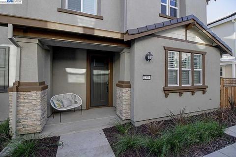 2546 Admiral Cir, Hayward, CA 94545 photo 1