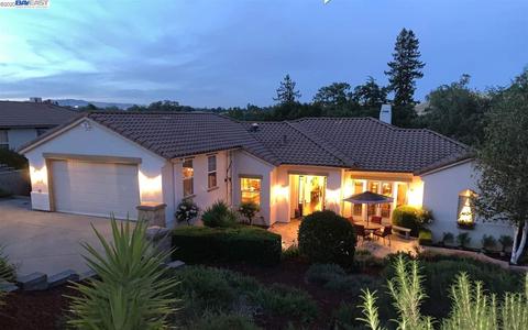512 Bunker Ln, Pleasanton, CA 94566 photo 1