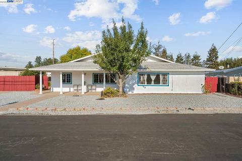 1701 Mayette Ave, Concord, CA 94520 photo 1