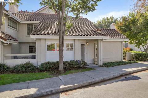 7221 Cronin Cir, Dublin, CA 94568 photo 1