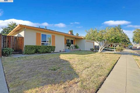 8160 Aldea St, Dublin, CA 94568 photo 1