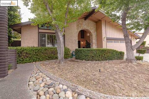 1 Terranova Dr, Antioch, CA 94509 photo 1