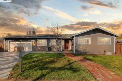 1360 Janet Ln, Concord, CA 94521 photo 1