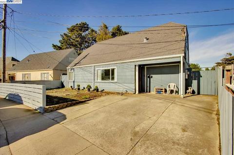 366 Mina Ln, Pacifica, CA 94044 photo 1