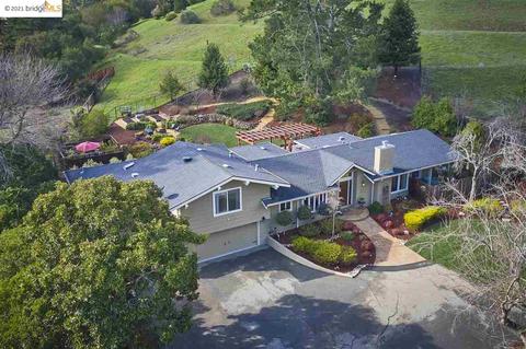 229 Corliss Dr, Moraga, CA 94556 photo 1