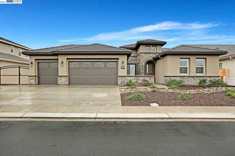 1306 Heartland Dr, Manteca, CA 95337 photo 1