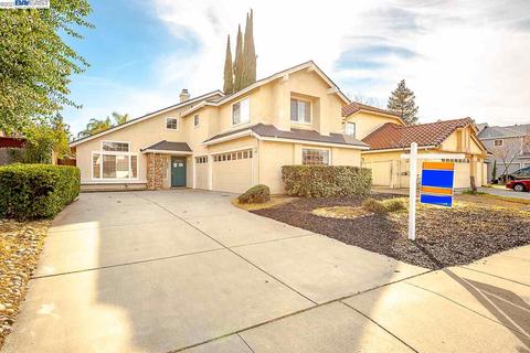1700 Horse Shoe Loop, Tracy, CA 95376 photo 1
