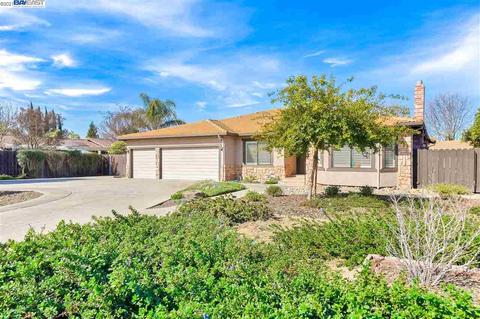 955 Independence Dr, Tracy, CA 95376 photo 1