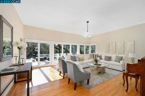 781 Moraga Rd, Lafayette, CA 94549 photo 1