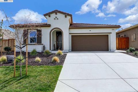 21194 Grapevine Dr, Patterson, CA 95363 photo 1