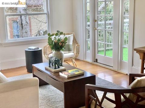 2261 Derby St, Berkeley, CA 94705 photo 1
