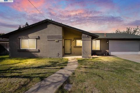 1925 W Rumble Rd, Modesto, CA 95350 photo 1