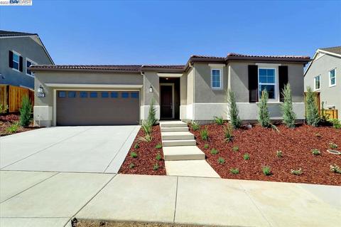 6687 Verbena St, Tracy, CA 95377 photo 1
