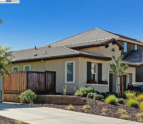 21228 Grapevine Dr, Patterson, CA 95363 photo 1
