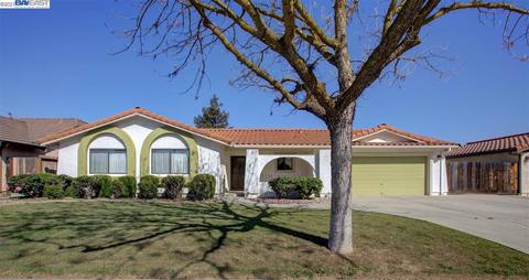 415 Roxanne Dr, Patterson, CA 95363 photo 1