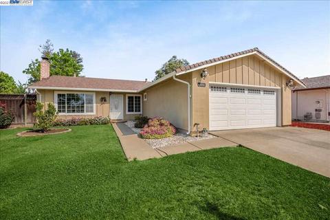 299 Spetti Dr, Fremont, CA 94536 photo 1
