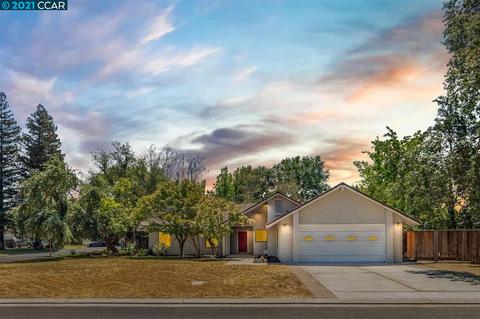 4734 N Granada Ln, Linden, CA 95236 photo 1