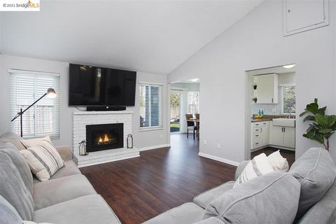 2129 Shadow Ct, Pittsburg, CA 94565 photo 1
