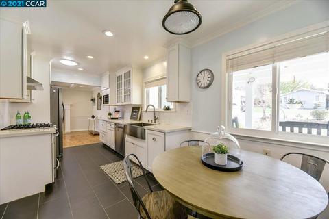 7 Carr Dr, Moraga, CA 94556 photo 1