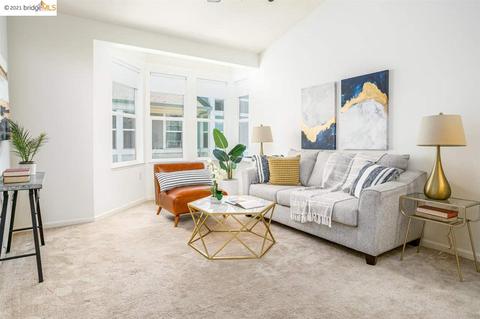 655 12th St #415, Oakland, CA 94607 photo 1
